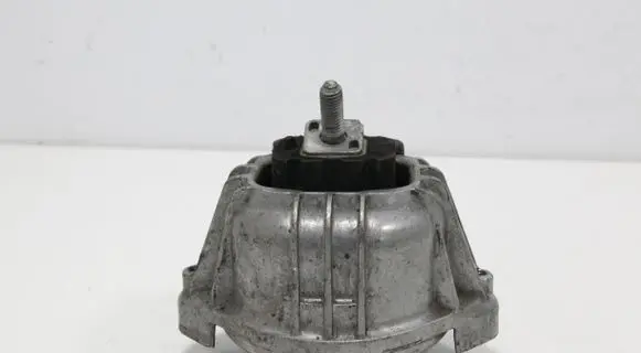 BMW 1 E81 E87 Engine mount bracket 076880003 13981112GE