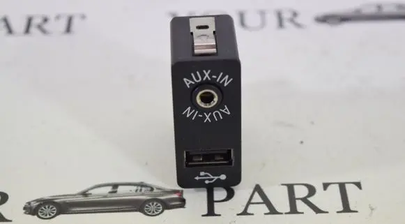 BMW 3 E90 E91 AUX in-socket connector 9237653
