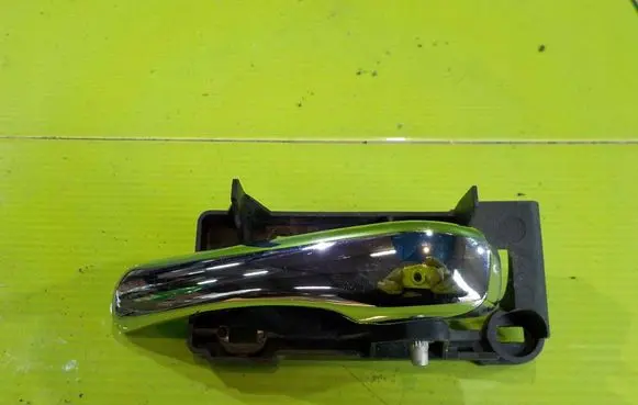 Alfa Romeo GT Front door interior handle 46736147 67S