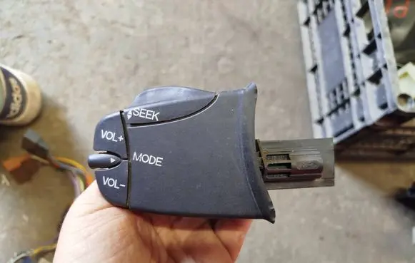 Ford Focus Multifunctional control switch/knob 98AB14K147AB