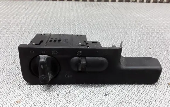 Volkswagen PASSAT B4 Light switch 3A1941531
