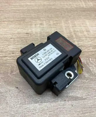 Mercedes-Benz E W210 ESP acceleration yaw rate sensor LU0015404517 0265005230