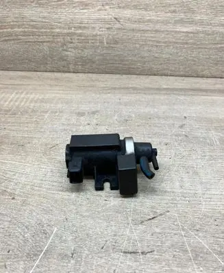 BMW 3 E46 Turbo solenoid valve 2247906 72279600 04T057