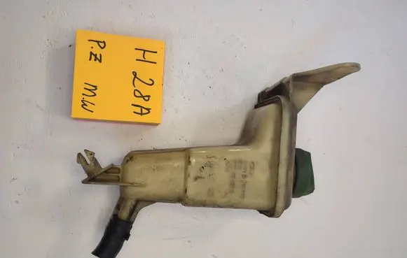 Audi A4 S4 B5 8D Power steering tank cap 8D0422371C