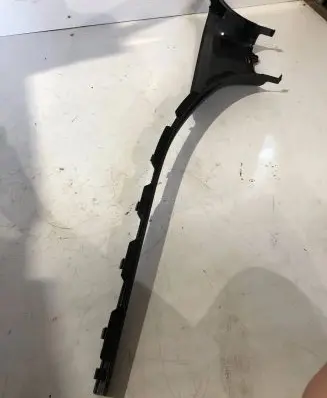 BMW X6 E71 (B) pillar trim (bottom) 9138228 10859510 E10210310