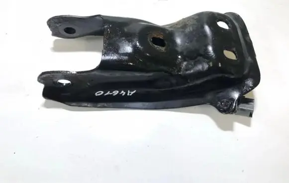 Honda Accord Engine mounting bracket