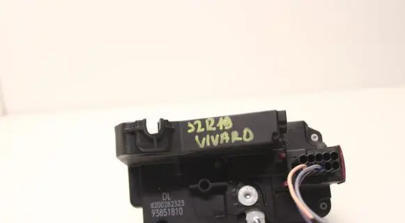 Opel Vivaro Rear door lock 