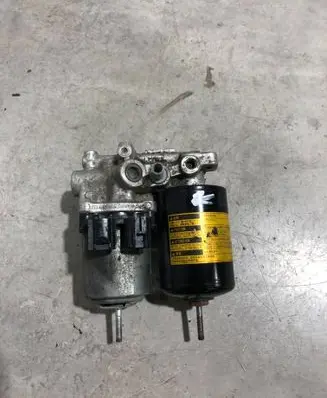 Toyota Prius (XW30) ABS Pump 4707047050 305273133