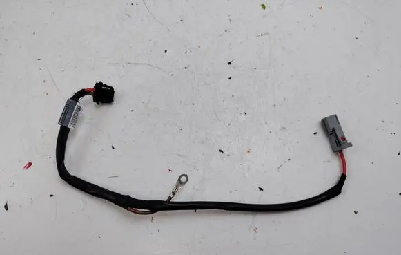 BMW 3 E90 E91 Positive cable (battery) 9125943