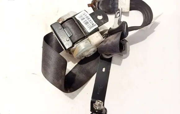 Honda FR-V Rear seatbelt