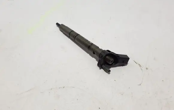 Audi A4 S4 B9 Fuel injector 059130277ED