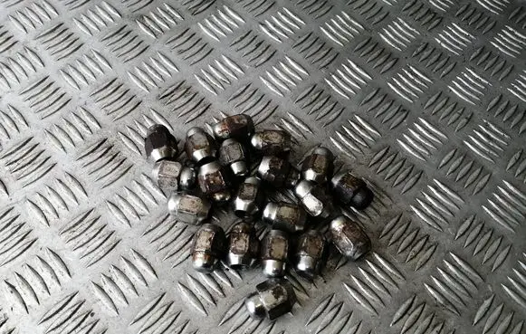 Hyundai Santa Fe Nuts/bolts