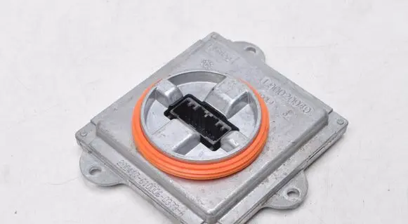 Ford Galaxy Voltage converter inverter EM2B-13B626-CA