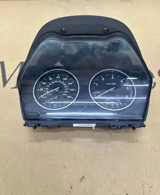 BMW 1 F20 F21 Speedometer (instrument cluster) 176494