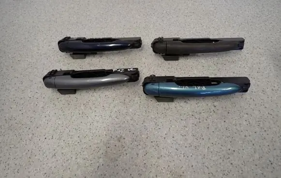 Nissan Primera Sliding door exterior handle 