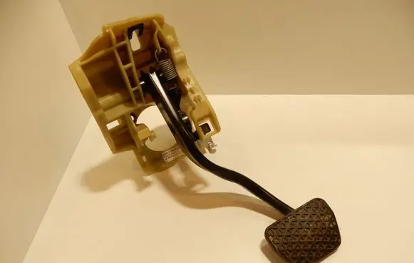 BMW 5 E60 E61 Brake pedal 6759947 35211160421 50258