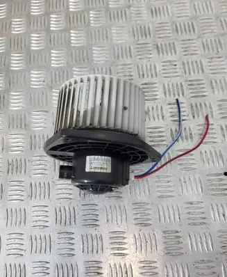 Suzuki Grand Vitara II Heater fan/blower