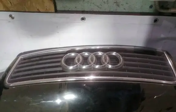 Audi A6 S6 C5 4B Front grill