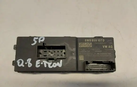 Audi e-tron Tailgate/trunk control unit/module 8w8959107d-jlk01