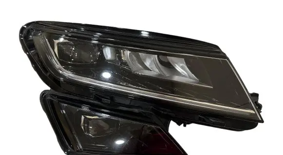 Skoda Kodiaq Headlight/headlamp 1ZX01266926 E1ZX2214 Z1ZX2214