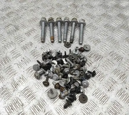 Mercedes-Benz B W247 Nuts/bolts 