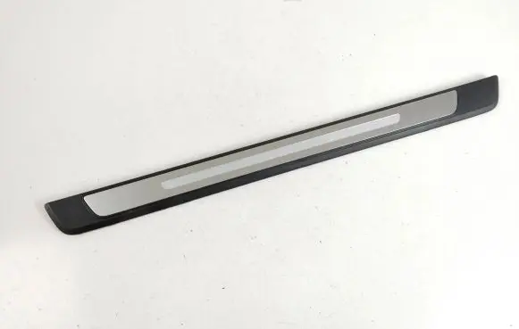 Audi e-tron Front sill trim cover 8W0853373F