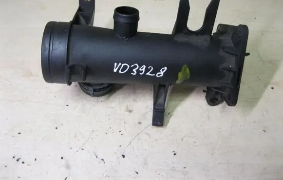 Volkswagen Golf VI Air intake hose/pipe 03C129617D VD3928