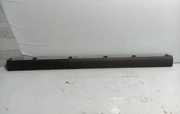 Fiat 500L Side skirt front trim 735568356