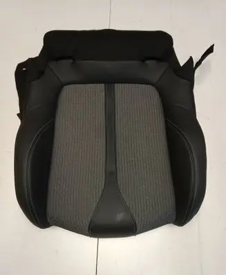 Peugeot 3008 II Front passenger seat