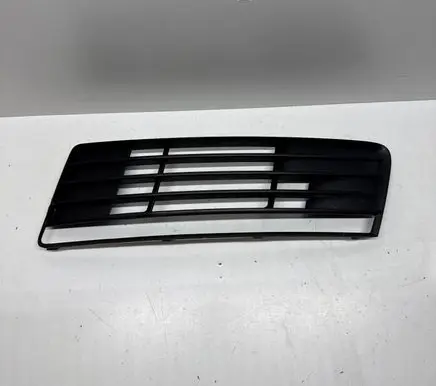 Front bumper lower grill