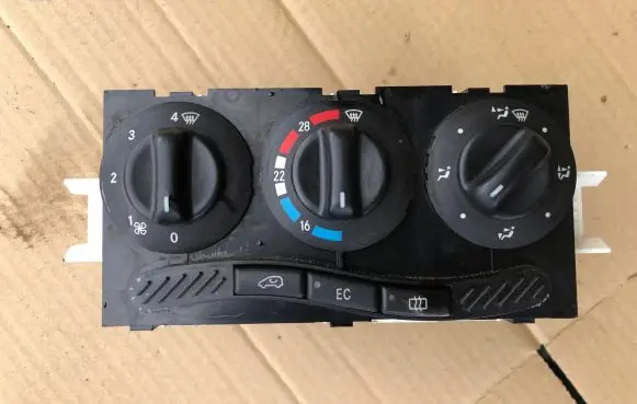 Mercedes-Benz A W168 Climate control unit 1688300485