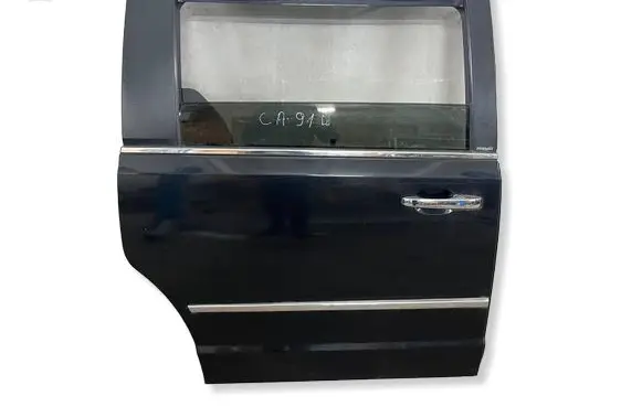 Chrysler Grand Voyager V Rear door 