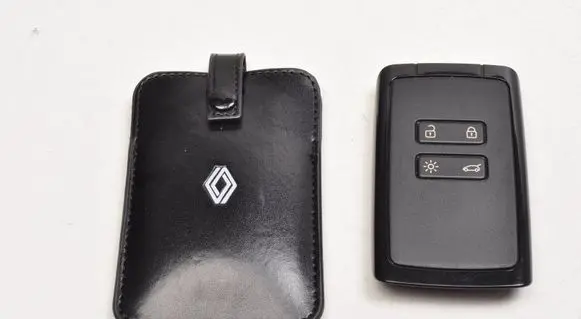Renault Captur II Ignition key/card KR5IK4CH