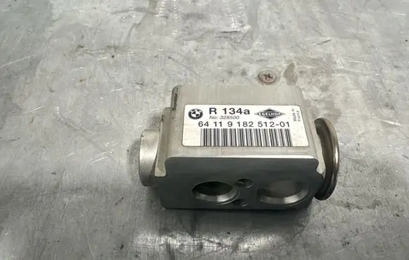 BMW 3 E90 E91 Air conditioning (A/C) expansion valve 9182512