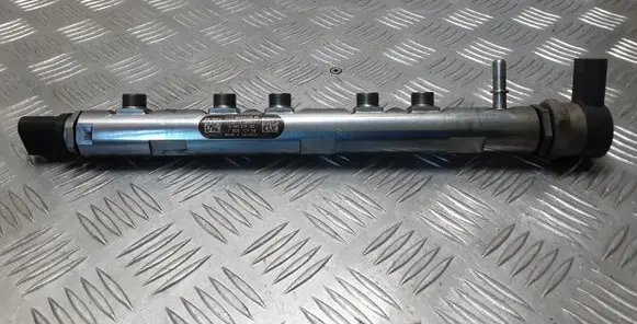 BMW 1 F20 F21 Fuel main line pipe 0445214182 7809127 0281002738