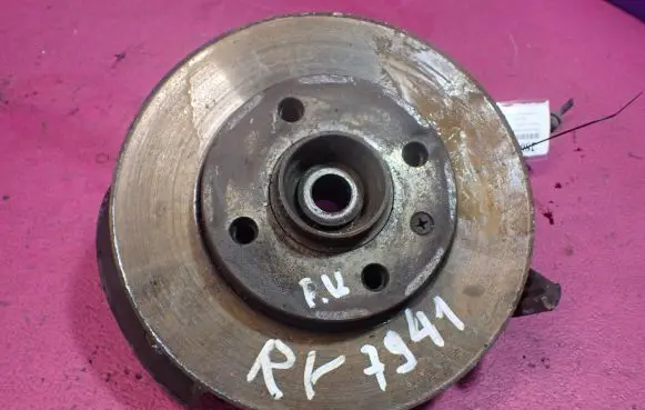 Seat Ibiza II (6k) Front wheel hub spindle knuckle