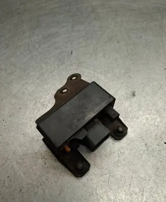 Mercedes-Benz E W211 Glow plug pre-heat relay 