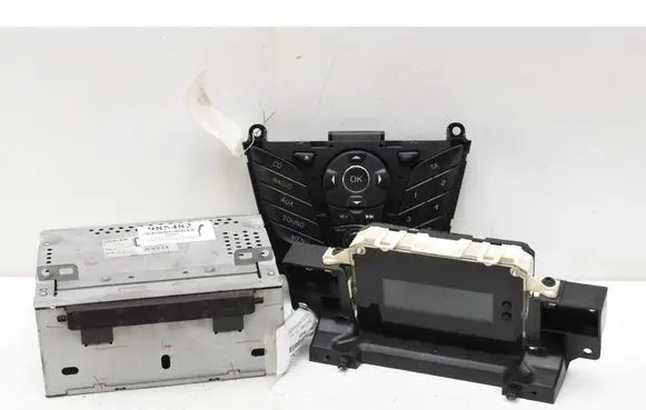 Ford Focus Radio/CD/DVD/GPS head unit BM5T-18C815-DF