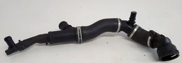 Land Rover Range Rover Sport L494 Engine coolant pipe/hose GPLA65009A 1321393