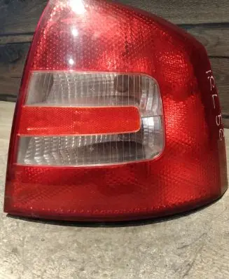 Skoda Octavia Mk2 (1Z) Rear/tail lights 1Z5945096A 1Z5945112A