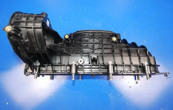 Mercedes-Benz CLA C117 X117 W117 Intake manifold A6510900037