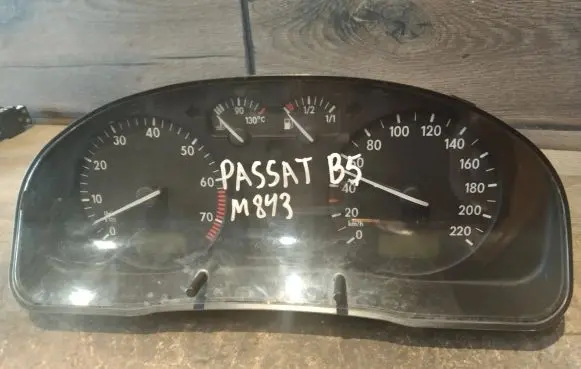 Volkswagen PASSAT B5 Speedometer (instrument cluster)