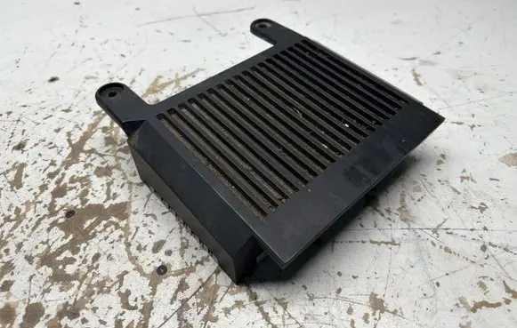 Volvo XC70 Sound amplifier 31282142
