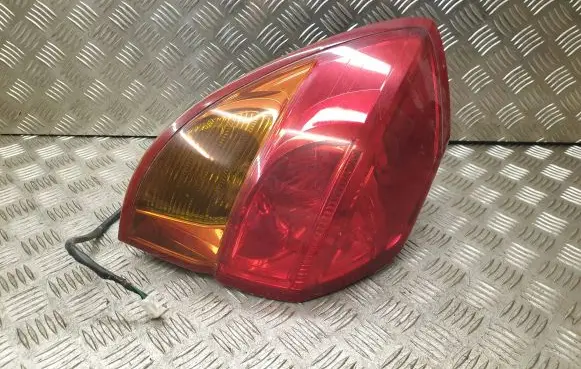 Subaru Legacy Rear/tail lights 22020792