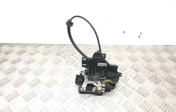 Skoda Fabia Mk1 (6Y) Front door lock 3B2837015 113685