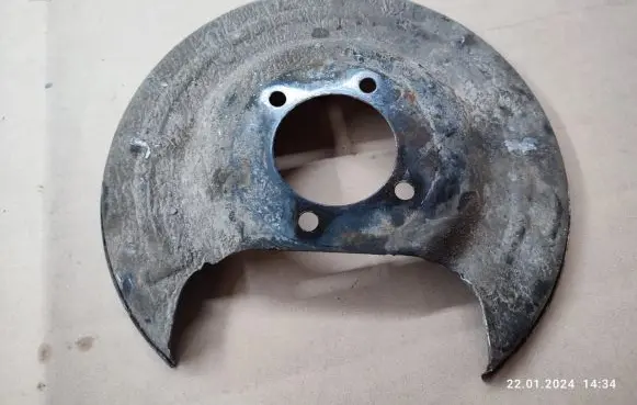Opel Mokka X Rear brake disc plate dust cover 