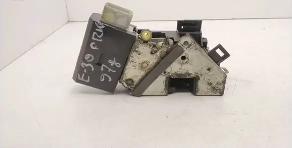 BMW 5 E39 Front door lock 8352165 6711 40620751