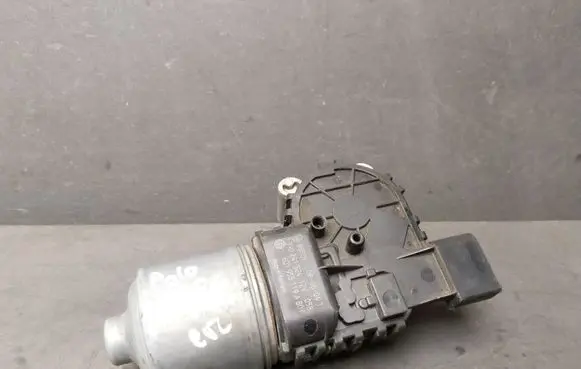 Volkswagen Polo IV 9N3 Wiper motor 6Q1955119A