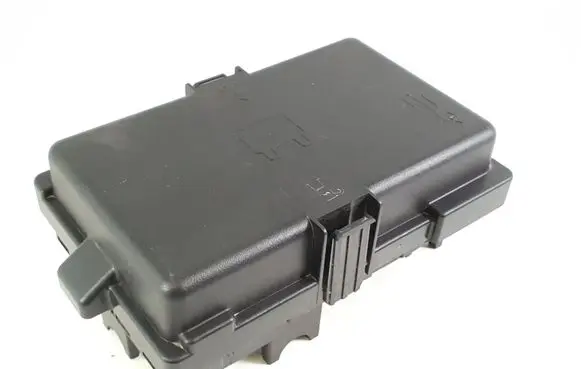 Chrysler Pacifica Fuse module 68491076AB