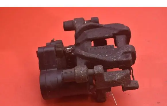 Ford Mondeo MK I Rear brake caliper 